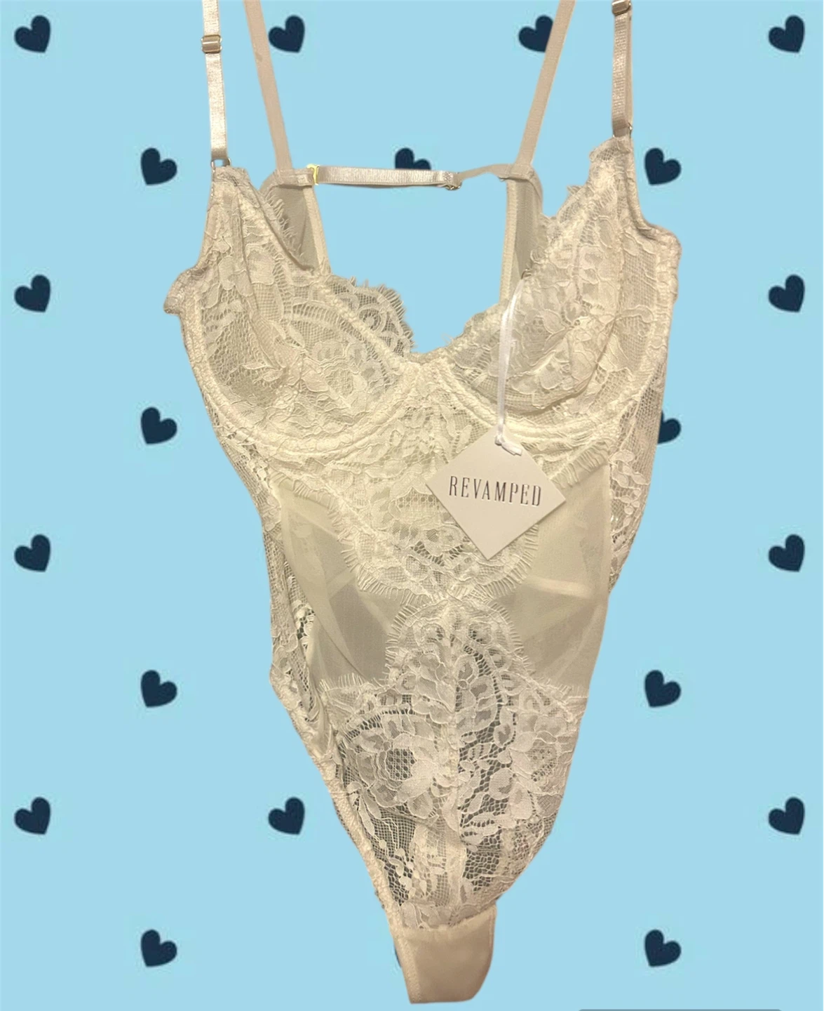 BRAND NEW WHITE LACE BODYSUIT BY REVAMPED