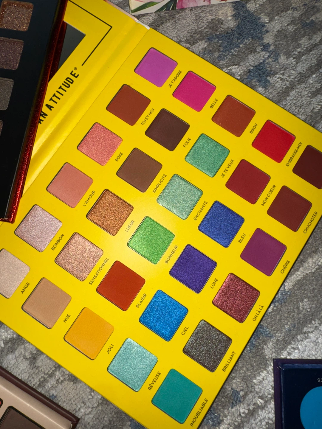Eyeshadow and face palettes - photo 4