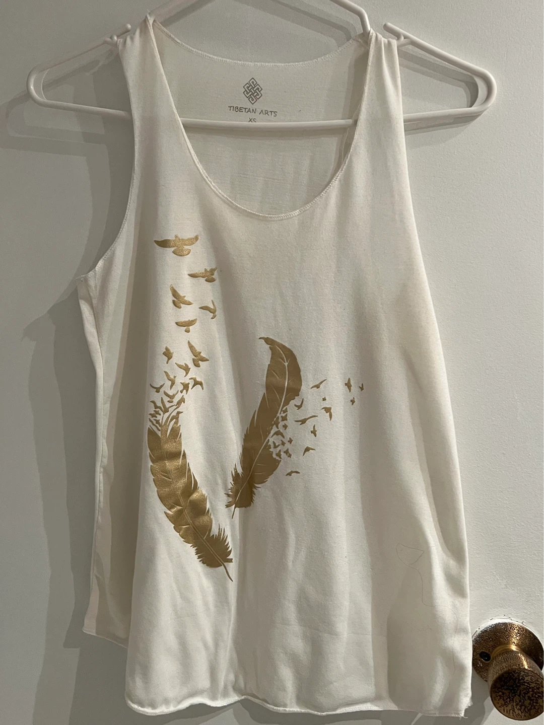 TIBETAN ARTS Tank Top White Gold Feather Print