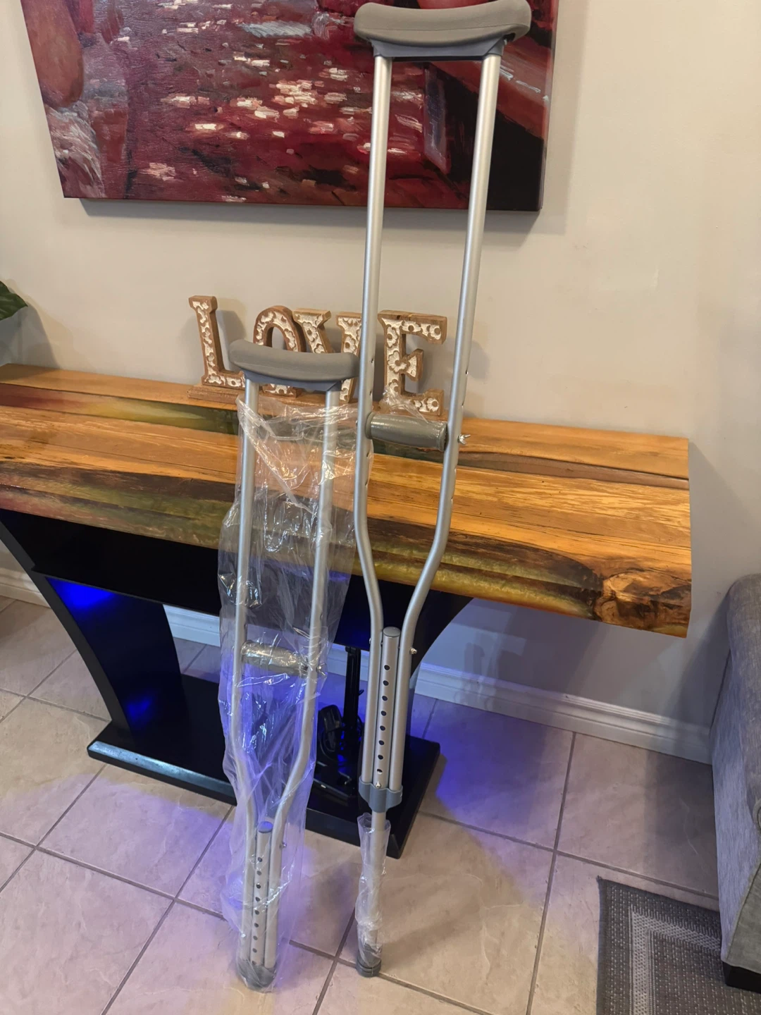 2 Adjustable Aluminum Crutches - photo 2