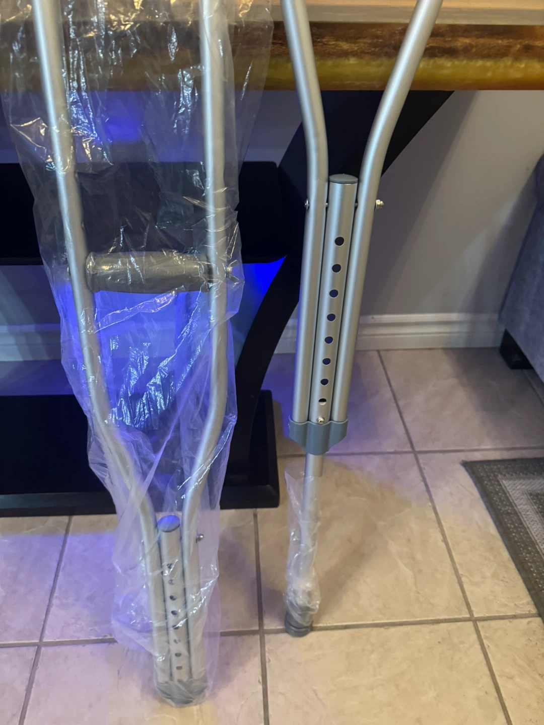 2 Adjustable Aluminum Crutches - photo 3