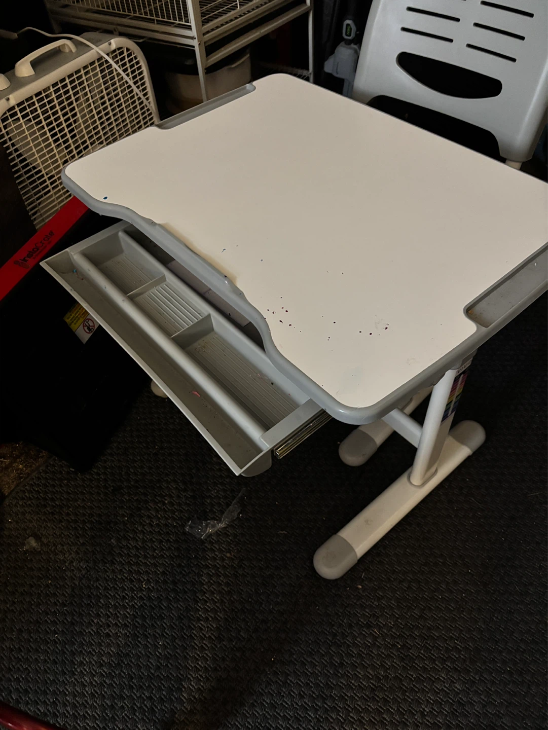 VIV Height Adjustable Kids Desk and Chair Set - photo 3