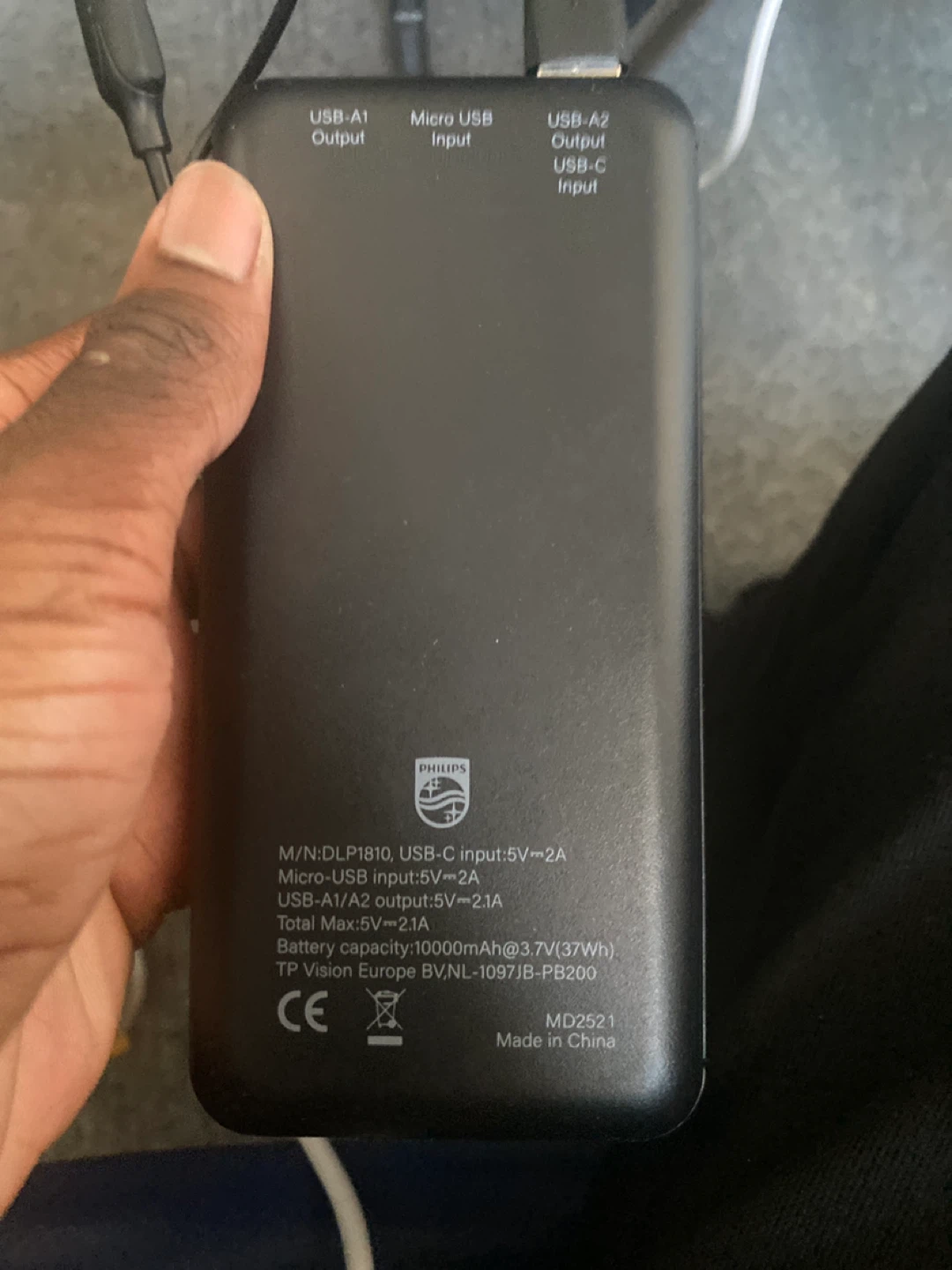 Philips 10000mAh Power Bank DLP1810 - photo 2