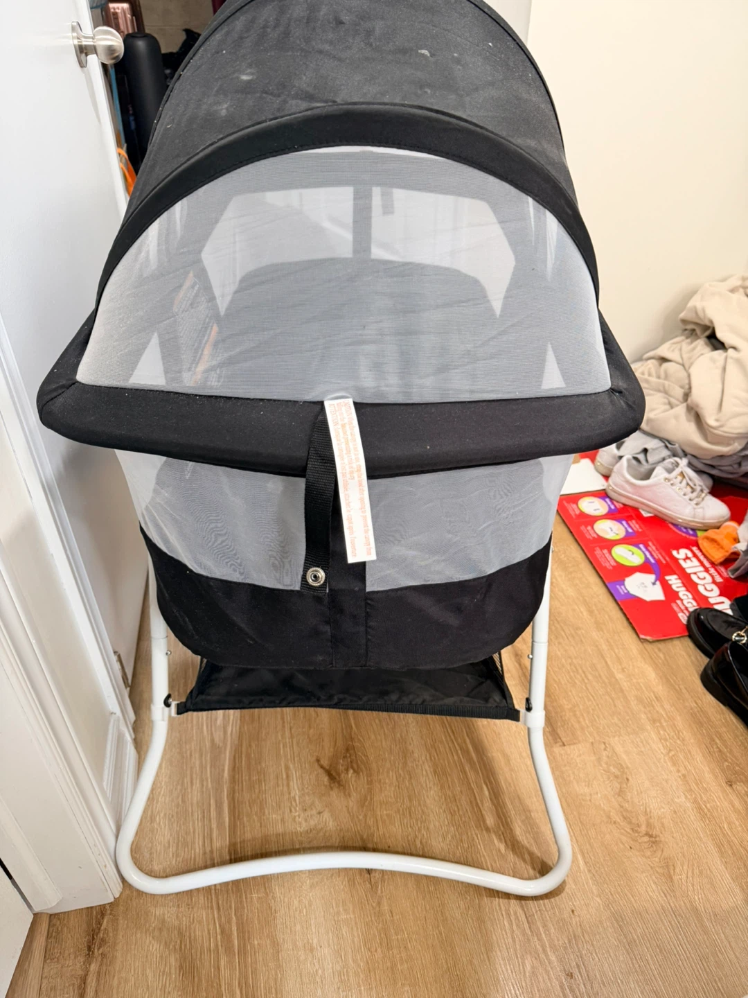 Black Baby Bassinet with Mosquito Netting - photo 3