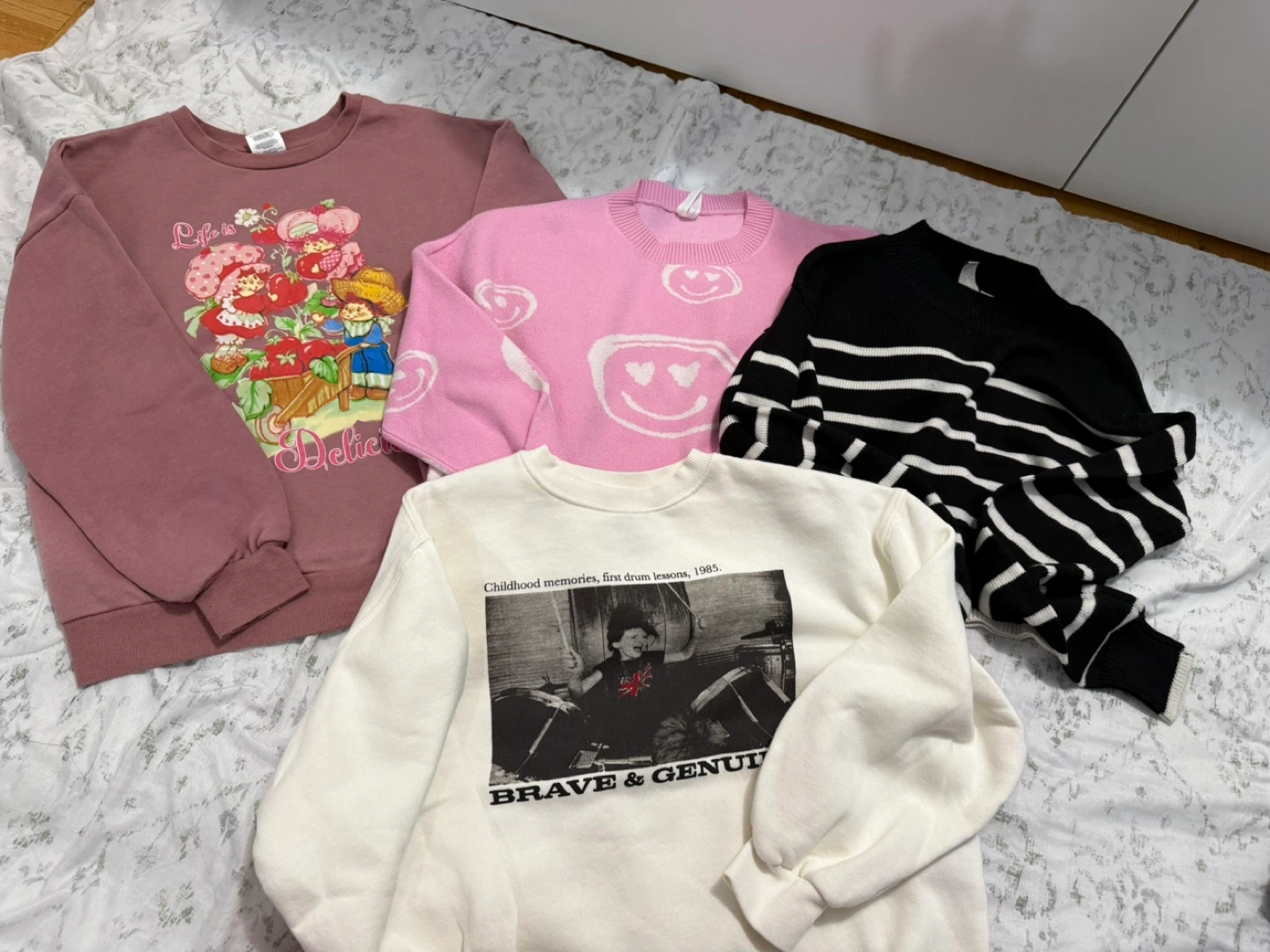 Assorted girl Tops and Outerwear Bundle 11-12 years old - photo 3