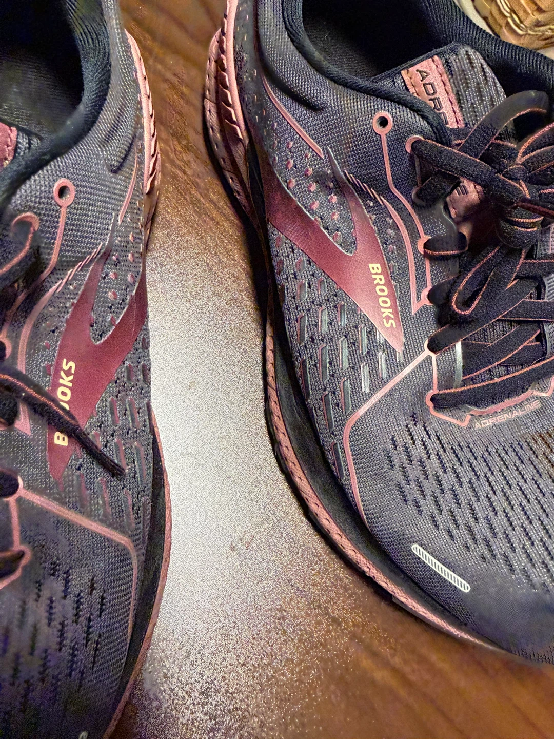 Brooks Adrenaline GTS 21 Women's Running Shoes Size 8 - photo 2