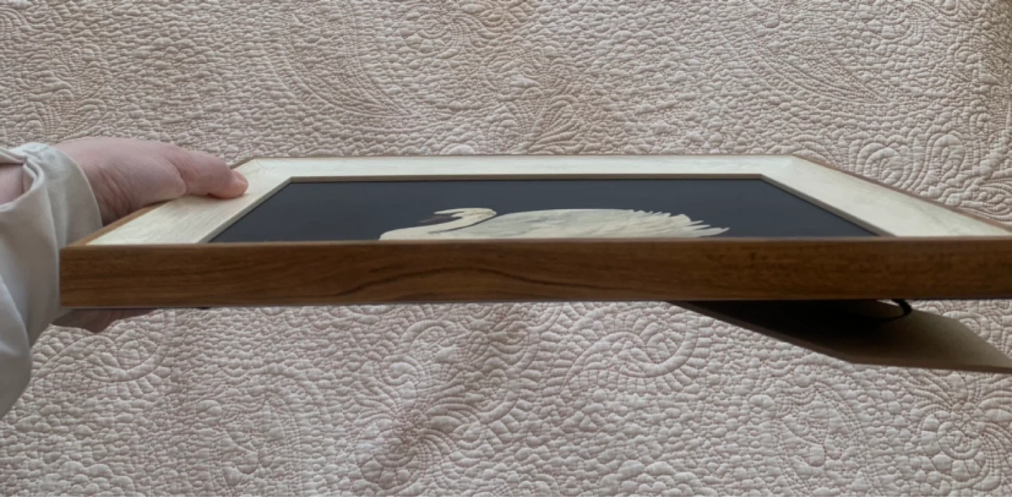Swan canvas in wooden frame - photo 2