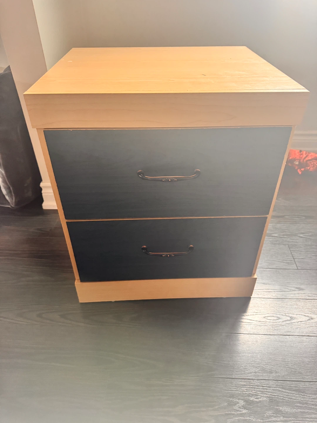Wooden 2-Drawer Nightstand
