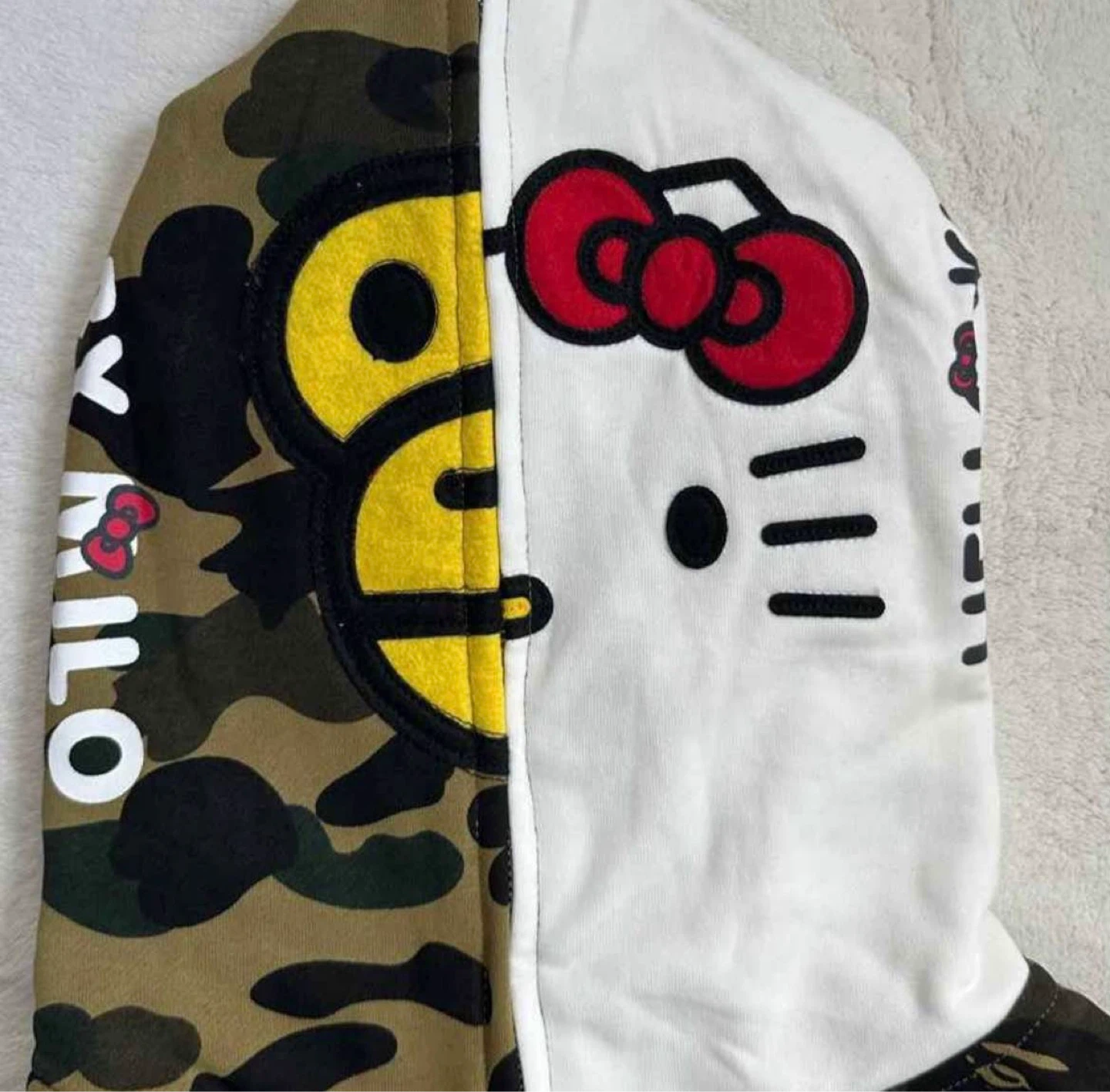 BAPE x Hello Kitty Camo Full Zip Hoodie - photo 2