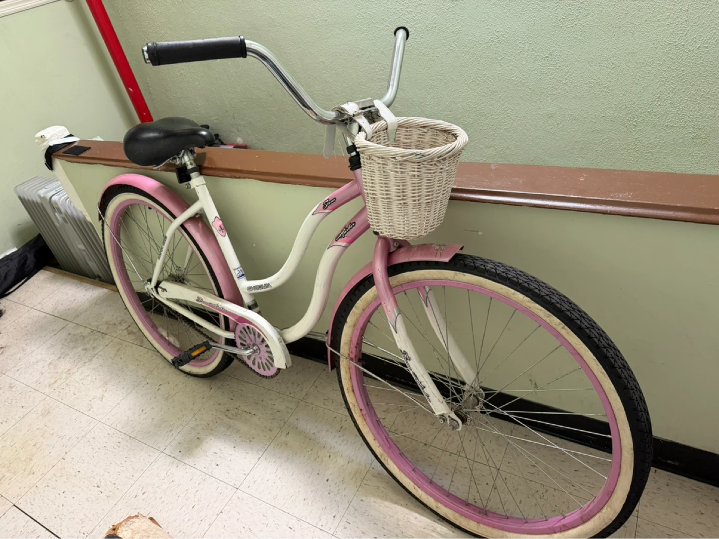 Huffy Pink and White Cruiser Bicycle with Basket - photo 3