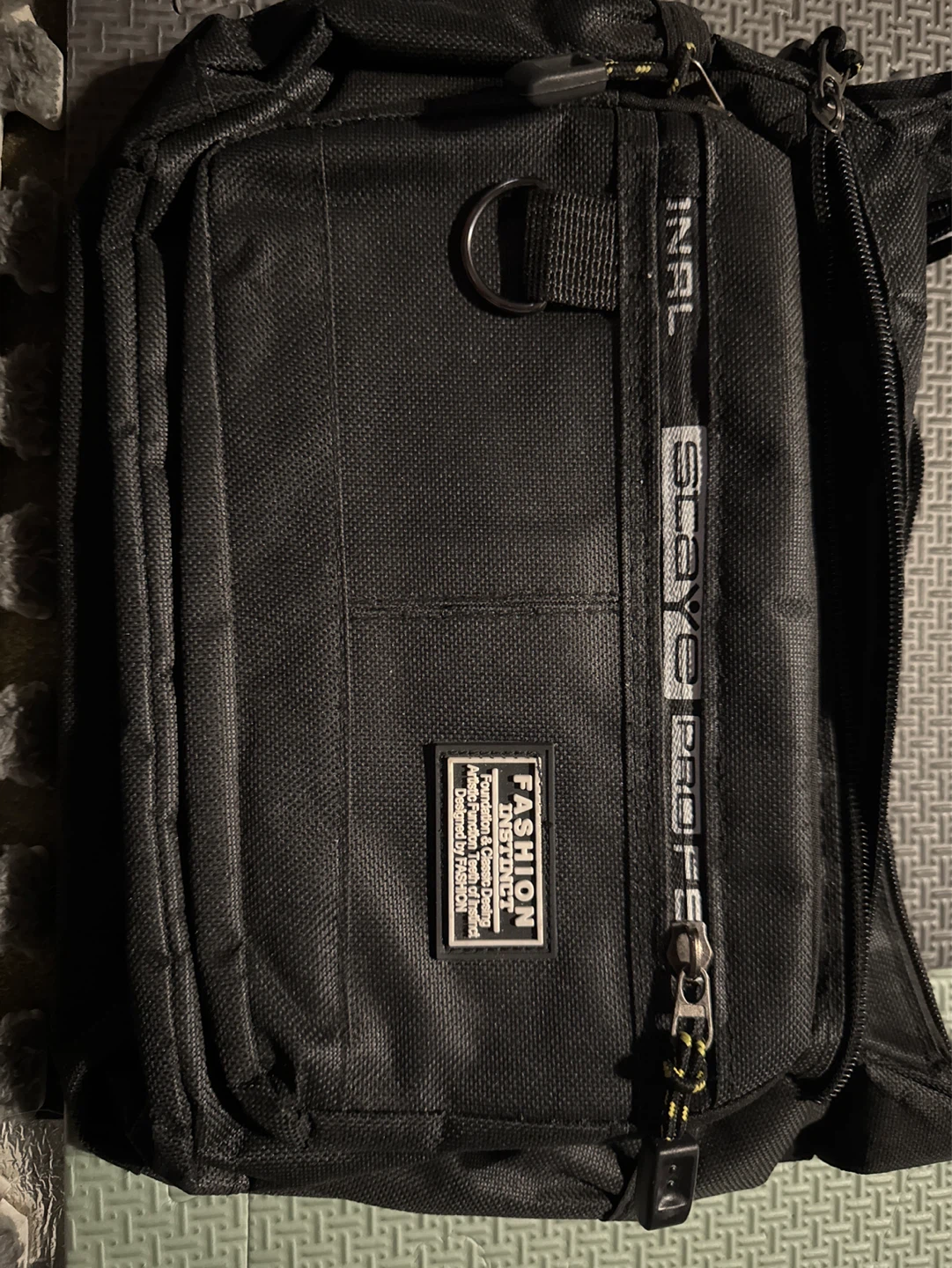 Black Fashion Instinct Messenger Bag
