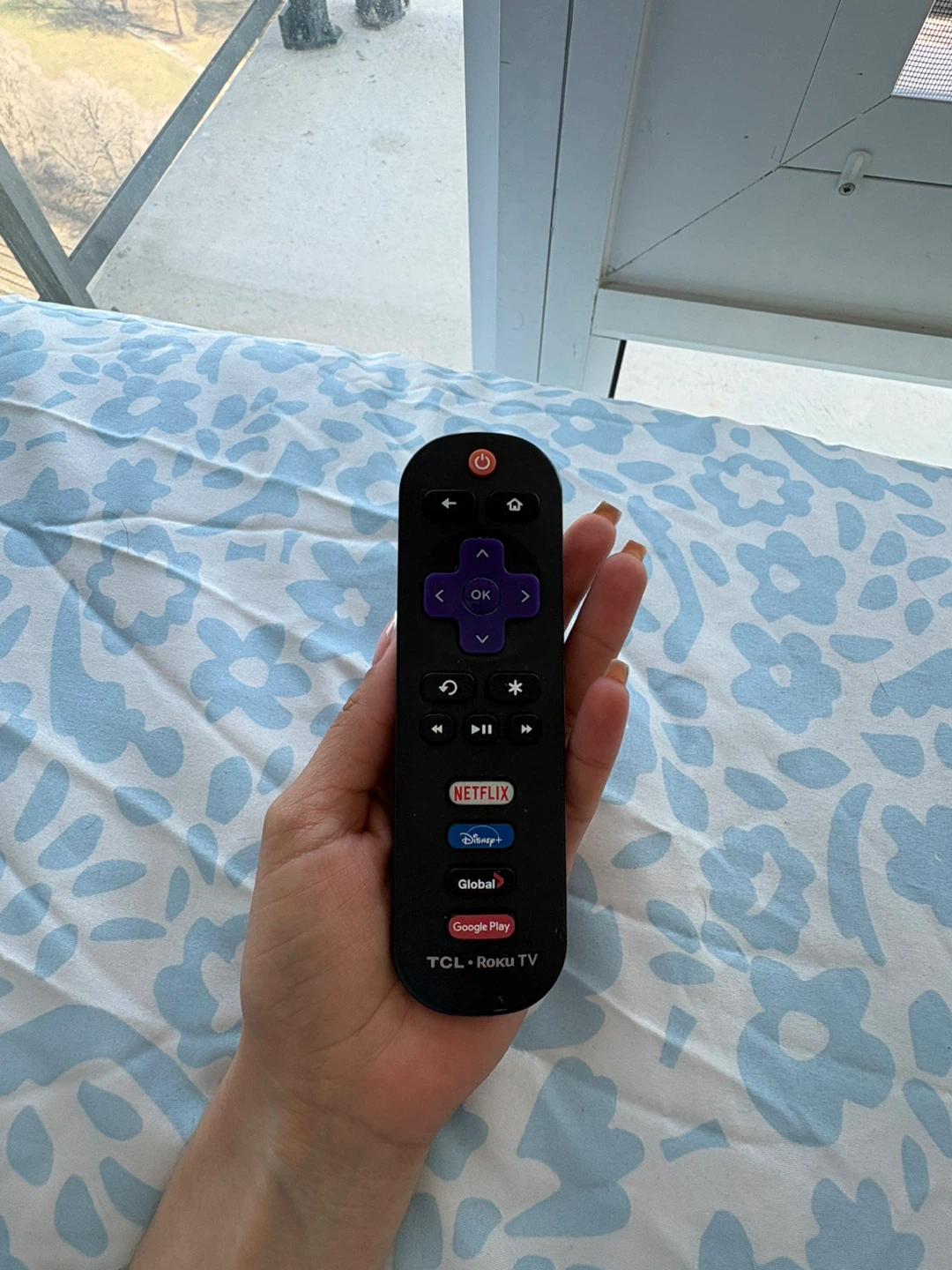 TCL 65" ROKU SMART TV 4K UHD HDR - photo 5