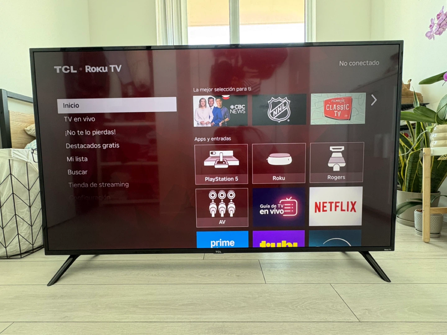 TCL 65" ROKU SMART TV 4K UHD HDR - photo 2