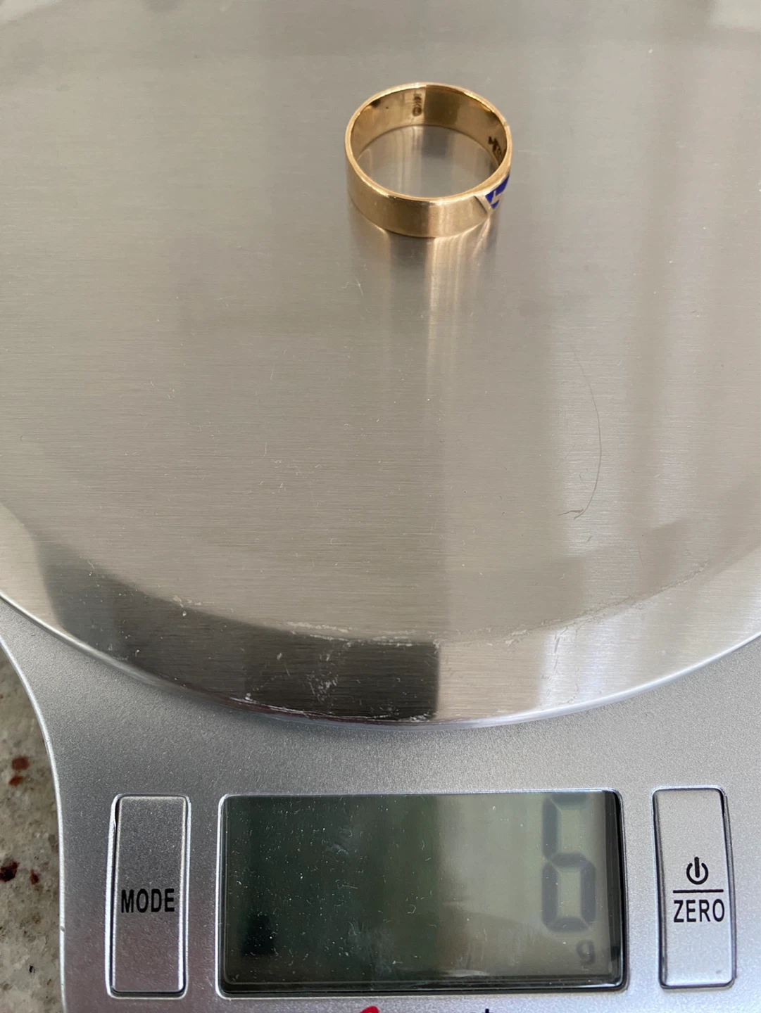14k Gold Ring with Engraving - photo 4