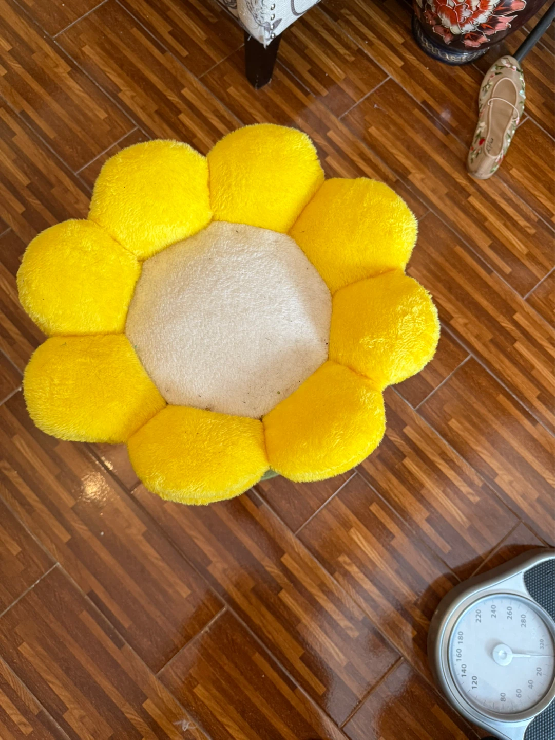 Yellow Flower Cat Scratching Post with Toy - photo 2