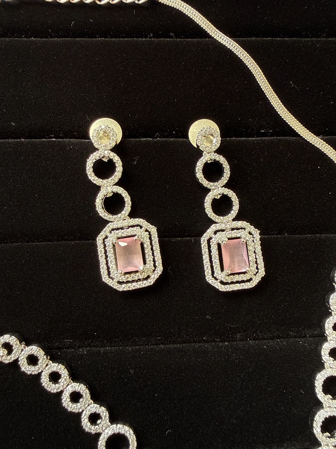Silver-tone Necklace and Earring Set with Pink Gemstones - photo 3