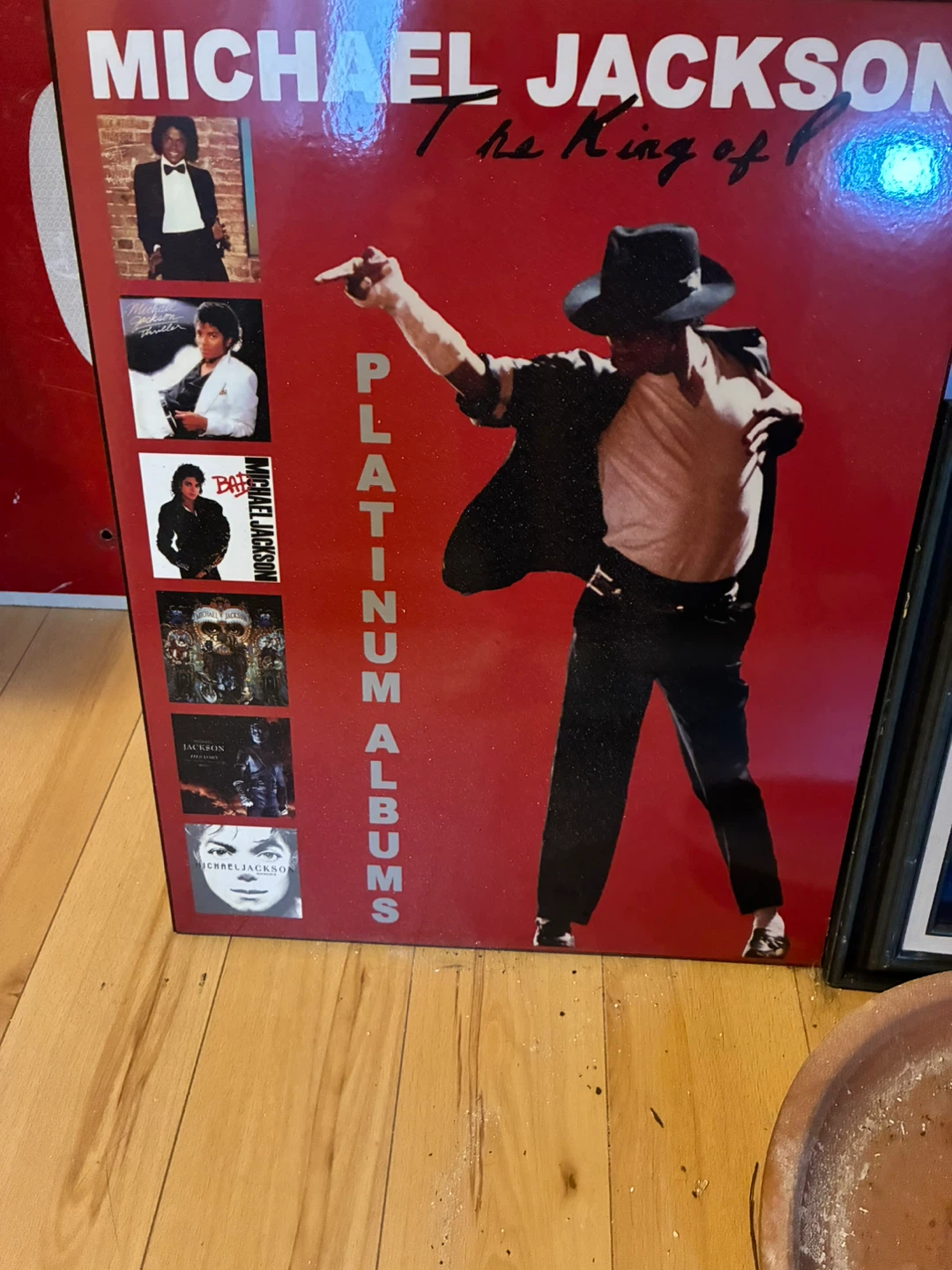 Michael Jackson "The King of Pop" Platinum Albums Display - photo 2