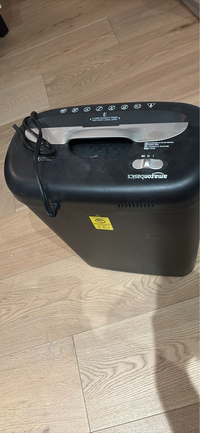 AmazonBasics 8-Sheet Cross-Cut  Paper Shredder