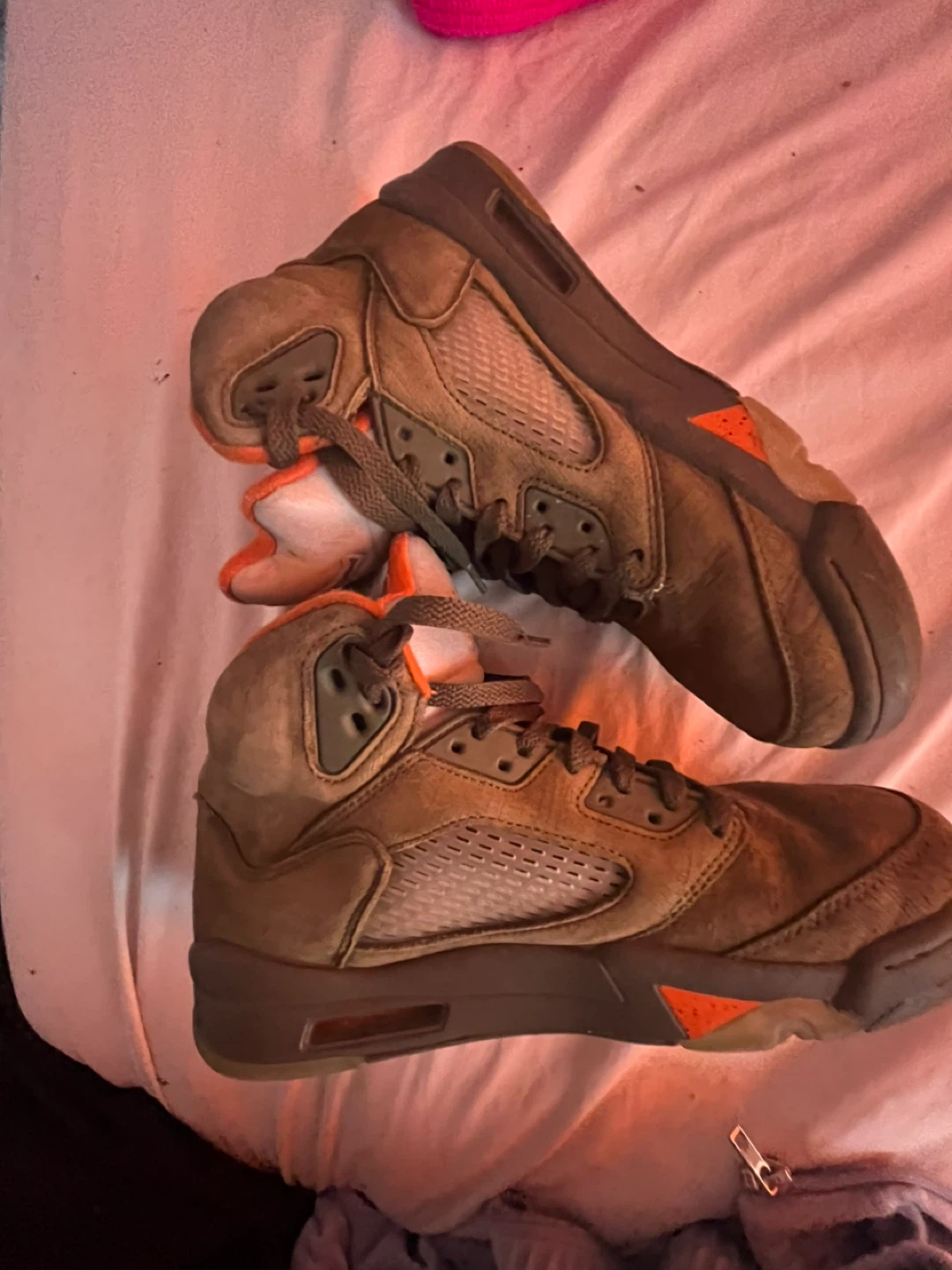 Air Jordan 5 olive