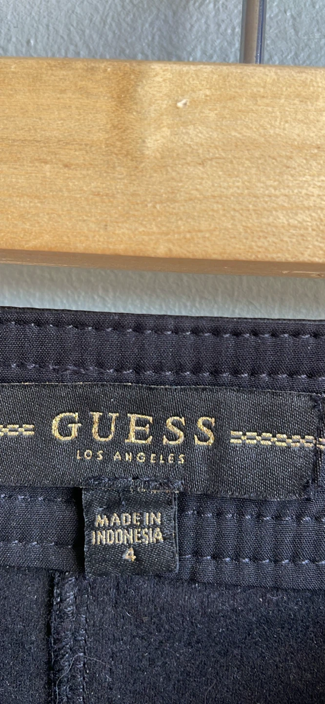 Guess Black Faux Leather Zip Front Mini Skirt Size 4 - photo 2