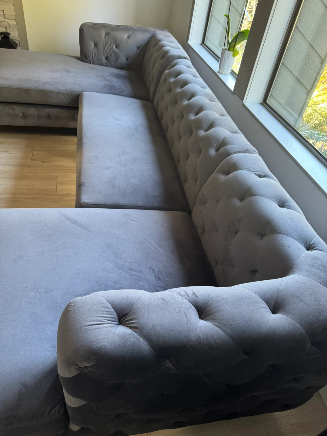 Grey Velvet Sectional Sofa with Tufted Detailing - photo 4