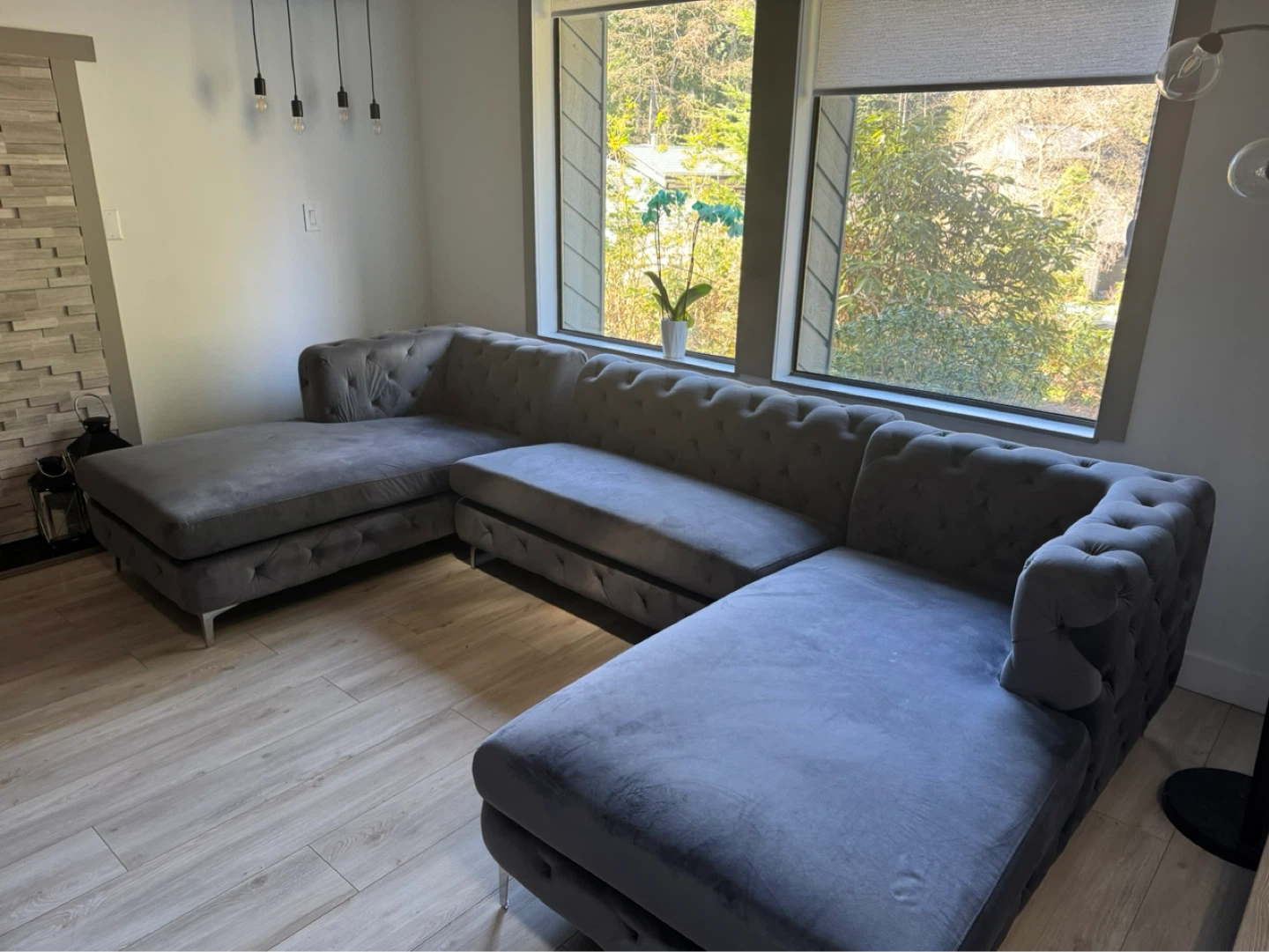 Grey Velvet Sectional Sofa with Tufted Detailing - photo 2
