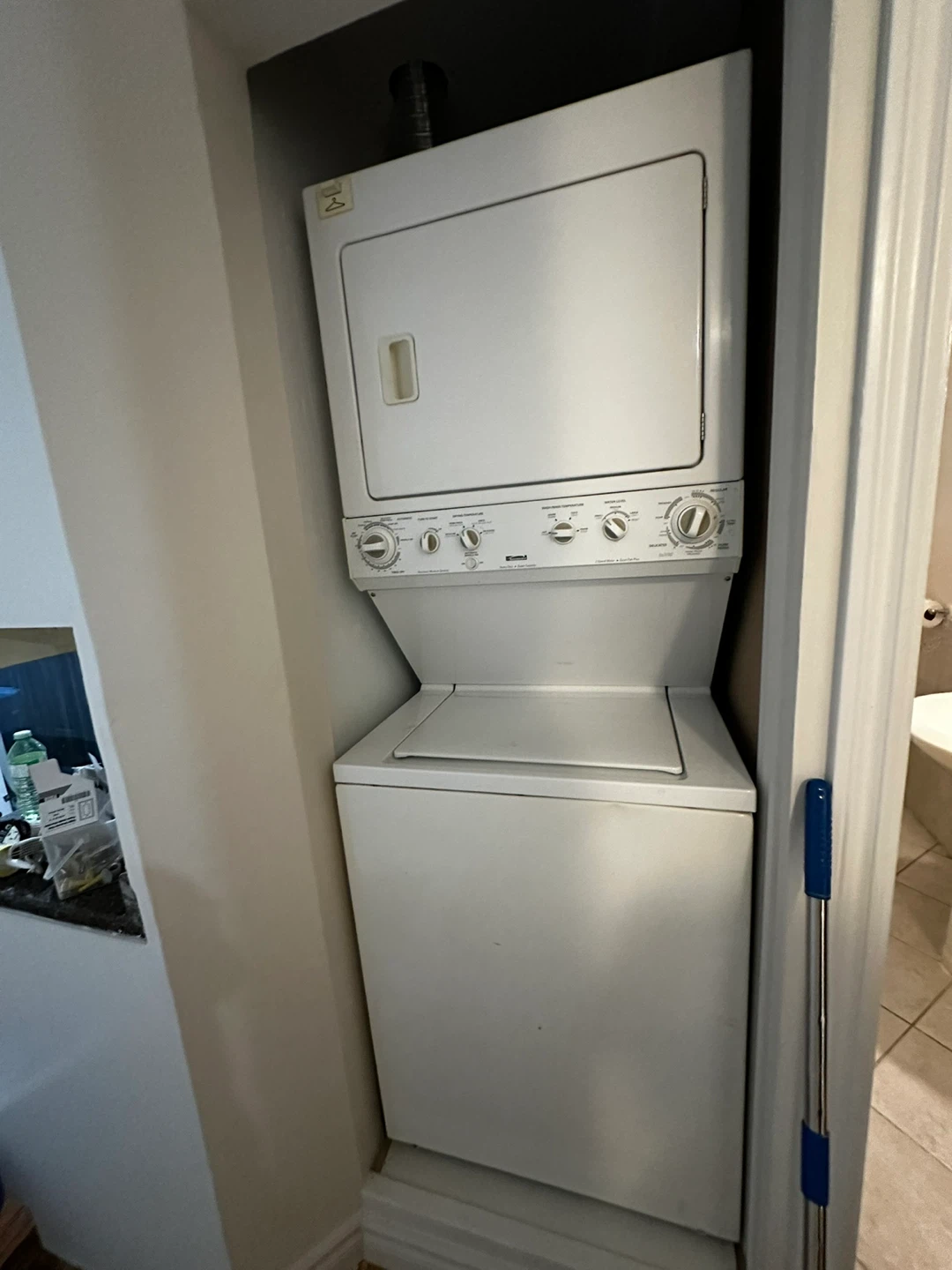 3 bedroom bungalow for rent - photo 5