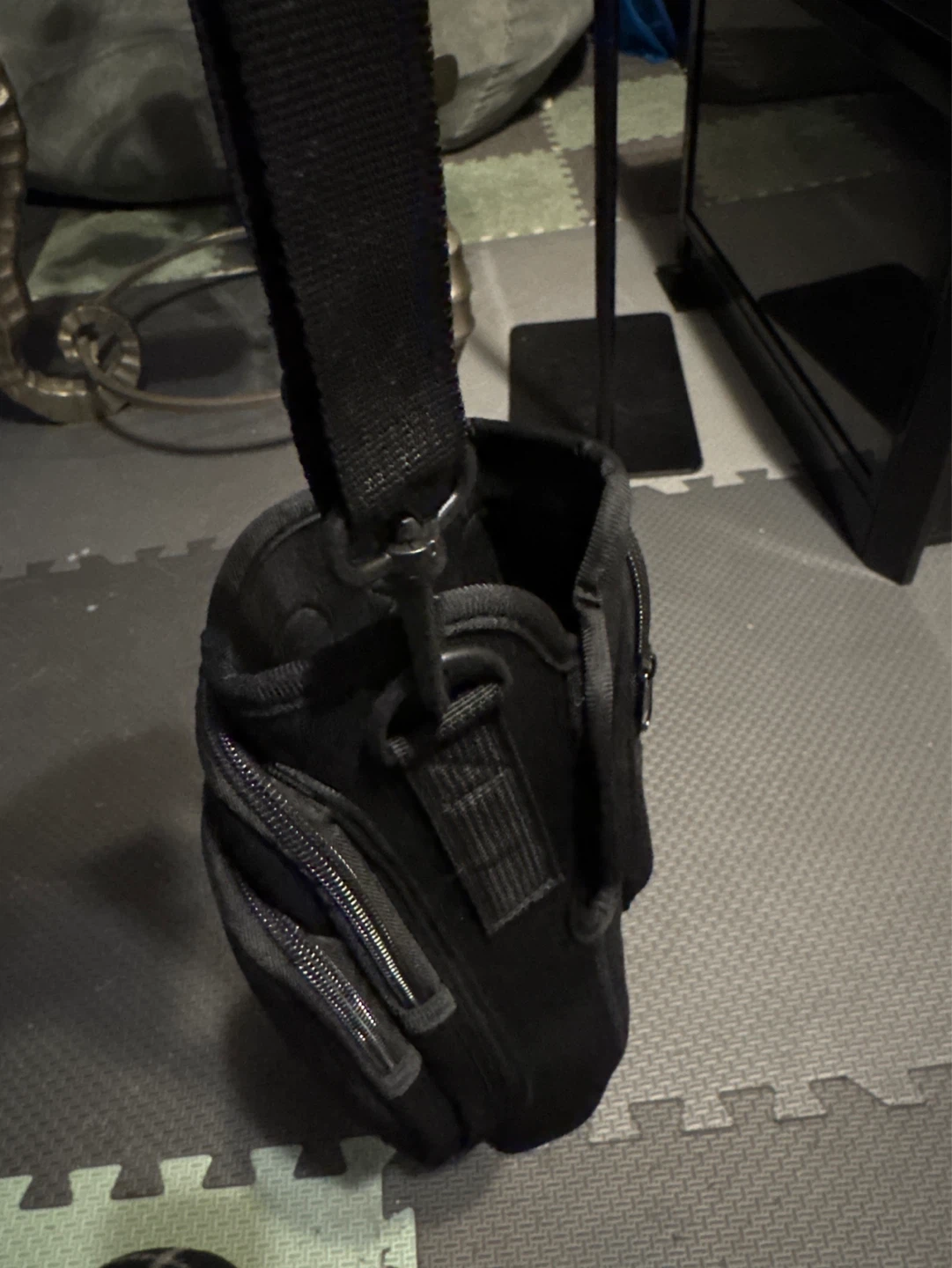 Black Pouch Water-bottle Holder with Shoulder Strap - photo 4