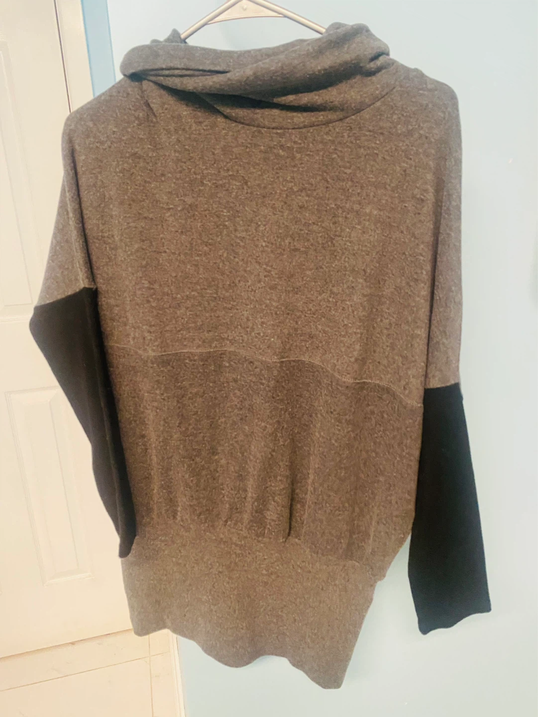 Maternity Shorts, hoodie and maternity Pants Bundle - photo 2