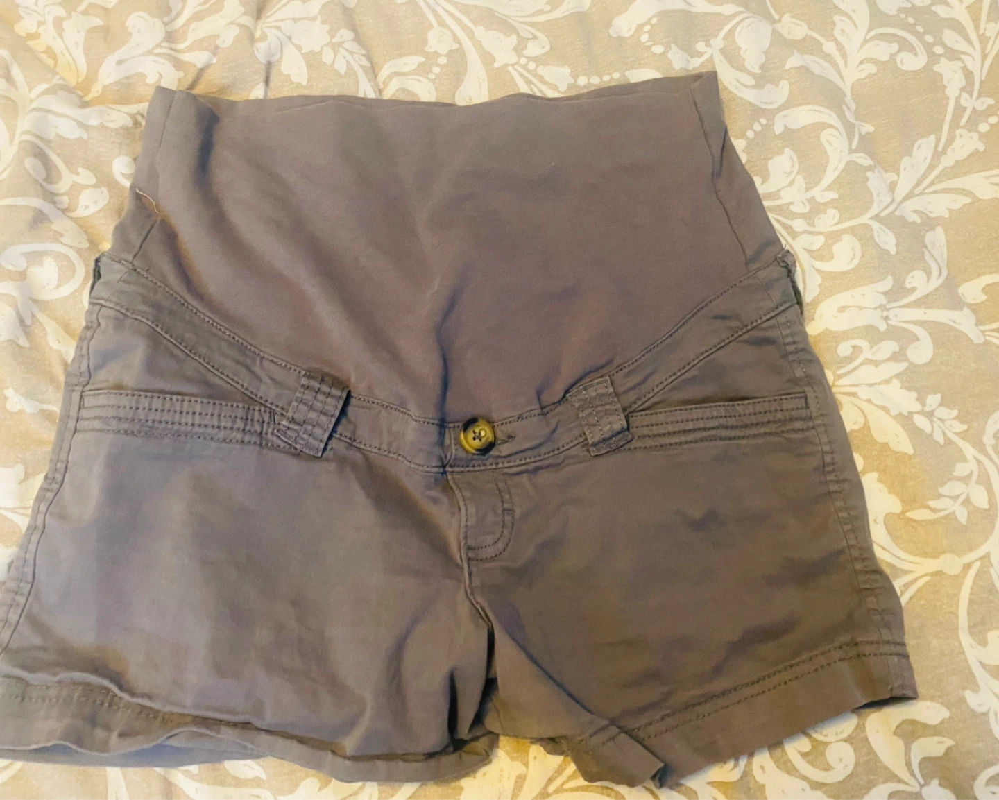 Maternity Shorts, hoodie and maternity Pants Bundle - photo 5