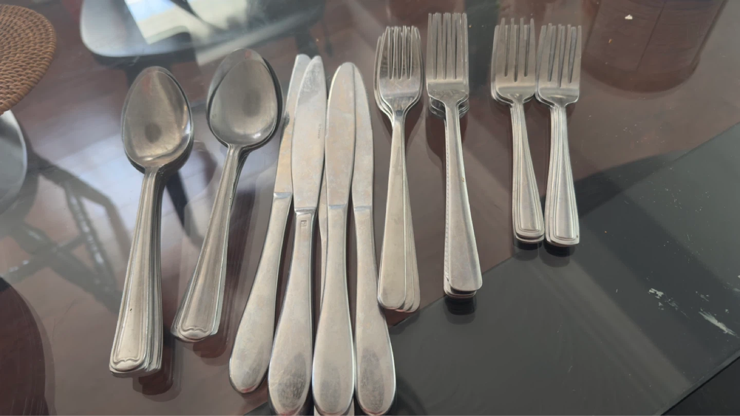 Dinnerware Set with Cutlery - photo 2