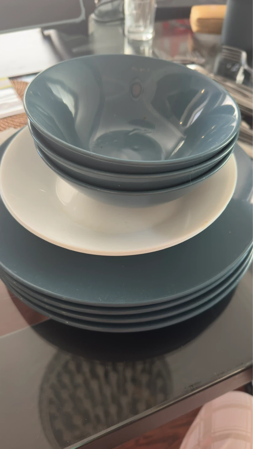 Dinnerware Set with Cutlery