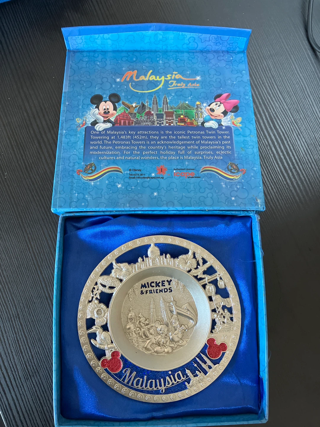 Disney Mickey & Friends Malaysia Souvenir Set with Tote Bag - photo 3