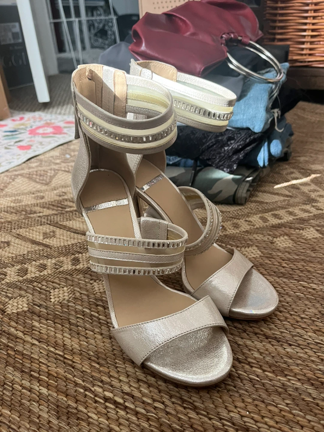 GUESS by Marciano Heels - photo 2