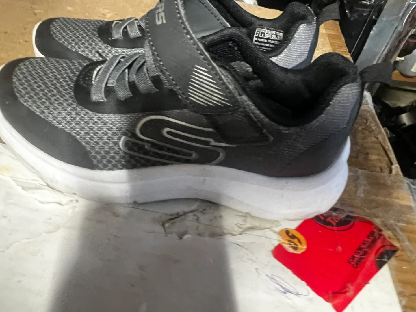 For sale kids shoes size 9 - photo 4