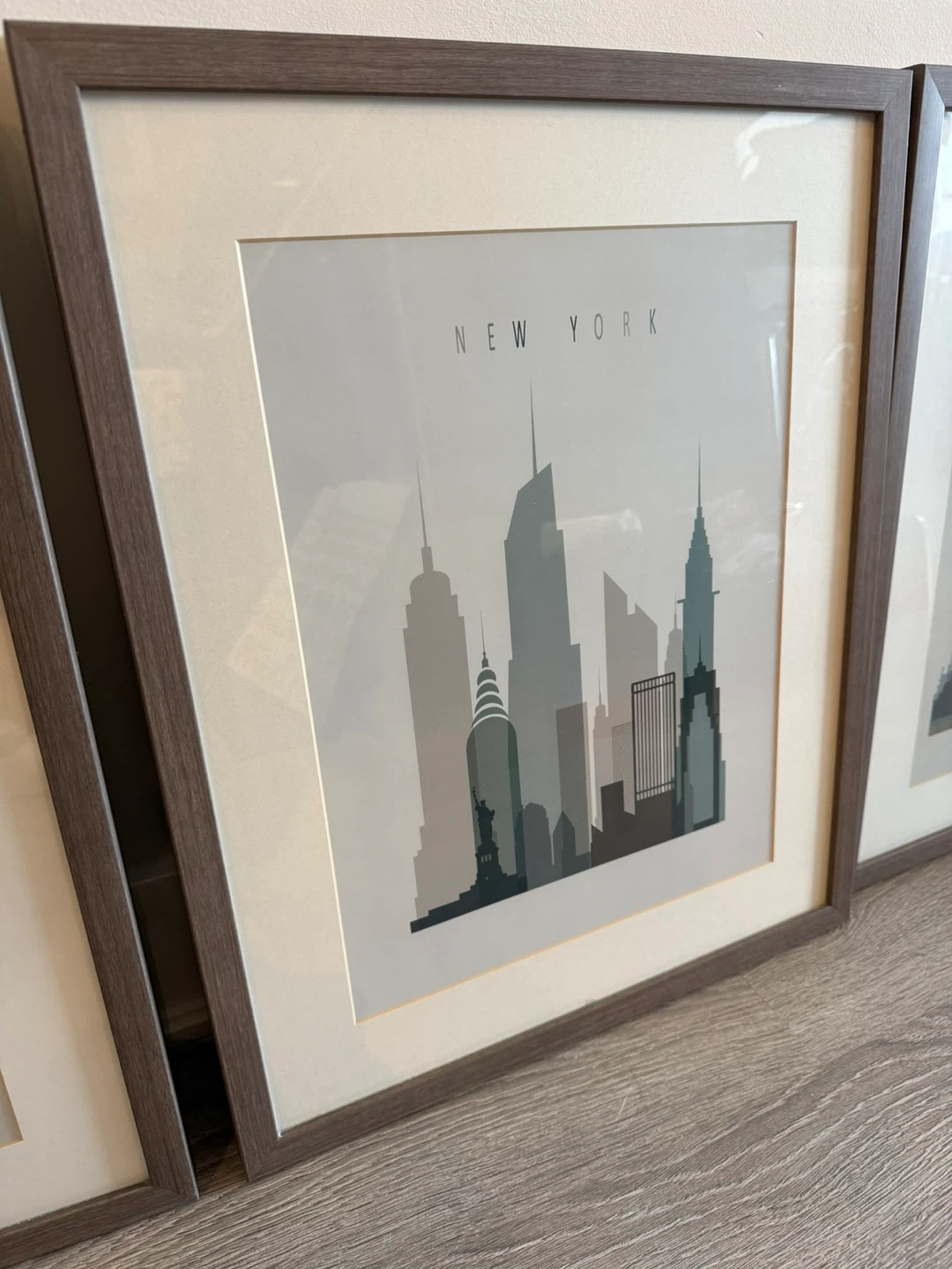 Set of 3 Framed Cityscape Prints (New York, London, Paris) - photo 3