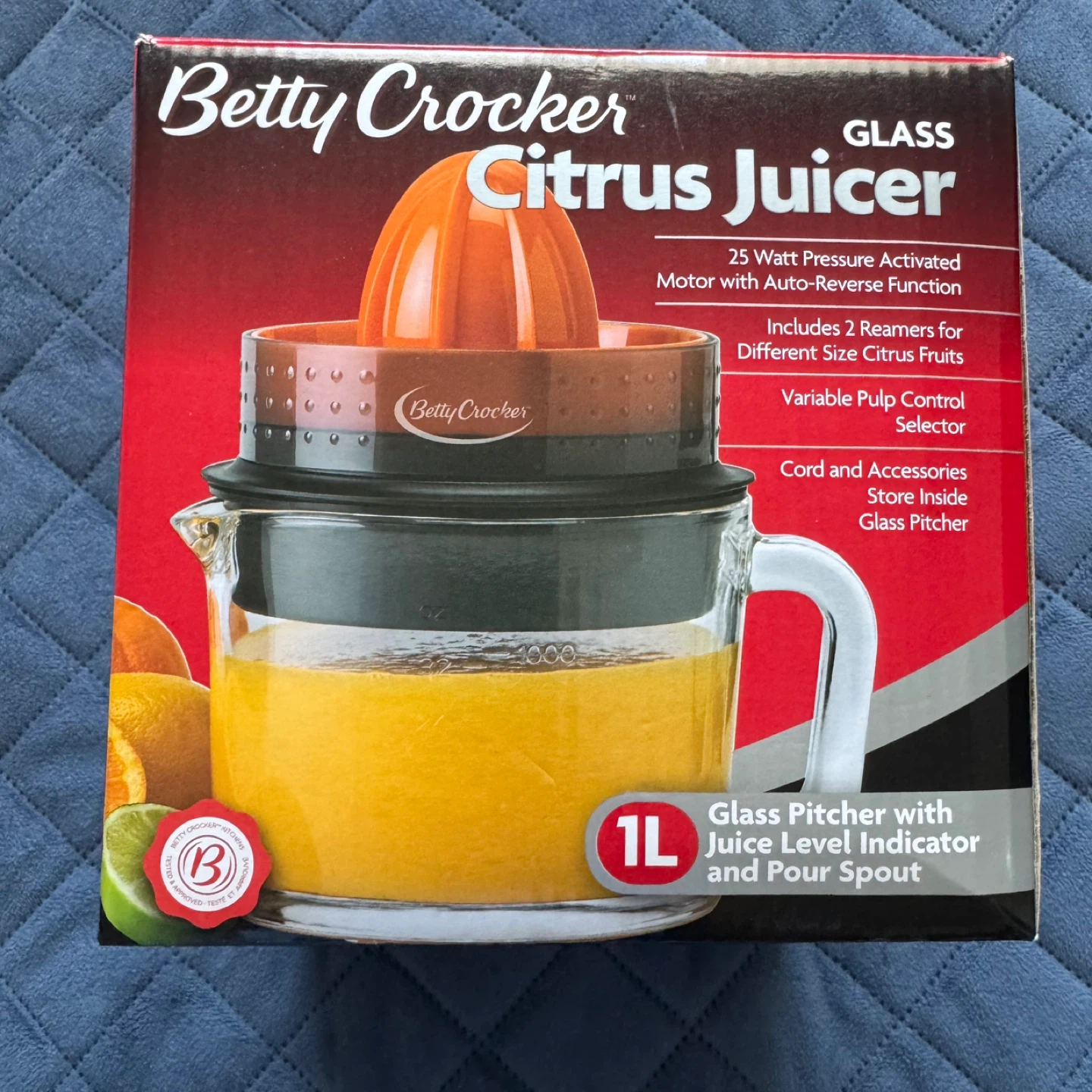 Betty Crocker Glass Citrus Juicer with 1L Pitcher EUC