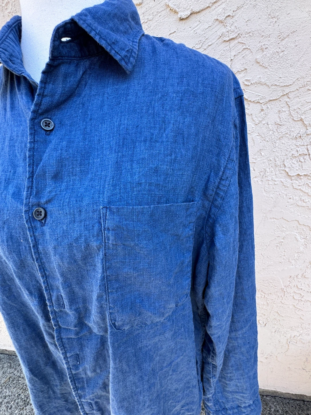 Uniqlo Blue Linen Long Sleeve Button-Up Shirt for man - photo 2