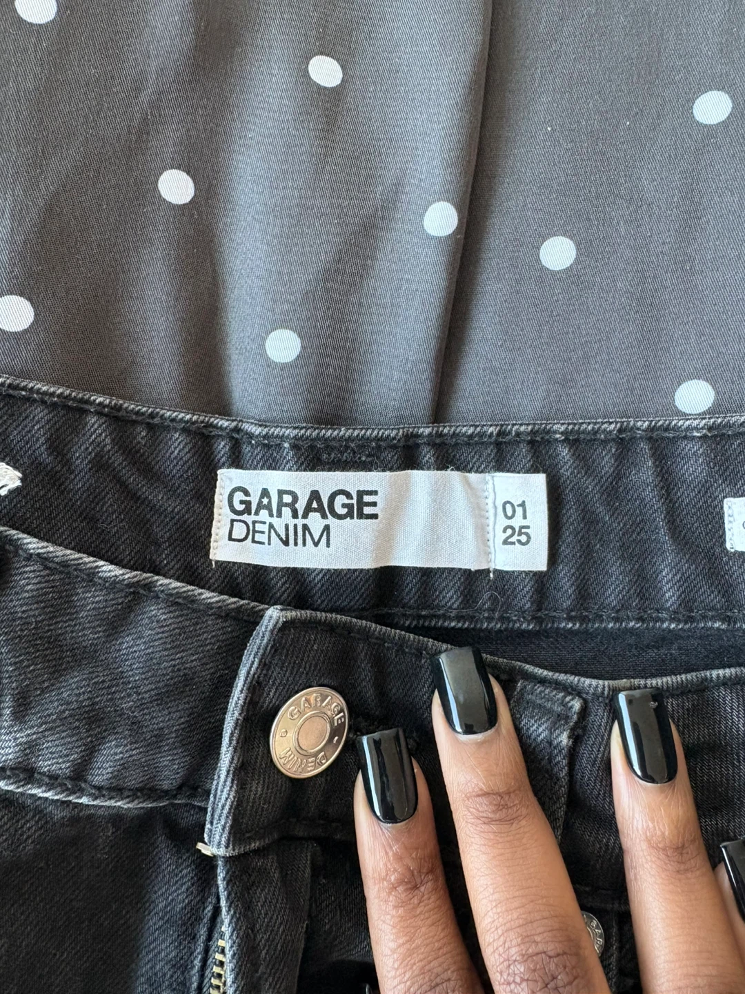 Garage Denim Black Frayed Hem Cutoff Shorts Size 25 - photo 3