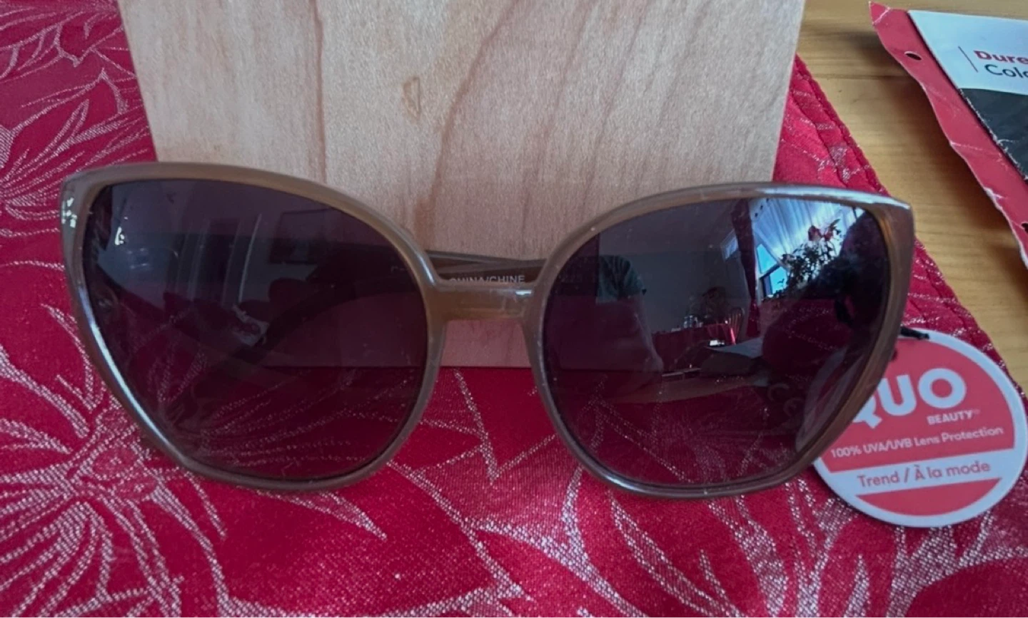 QUO Beauty Sunglasses Brown