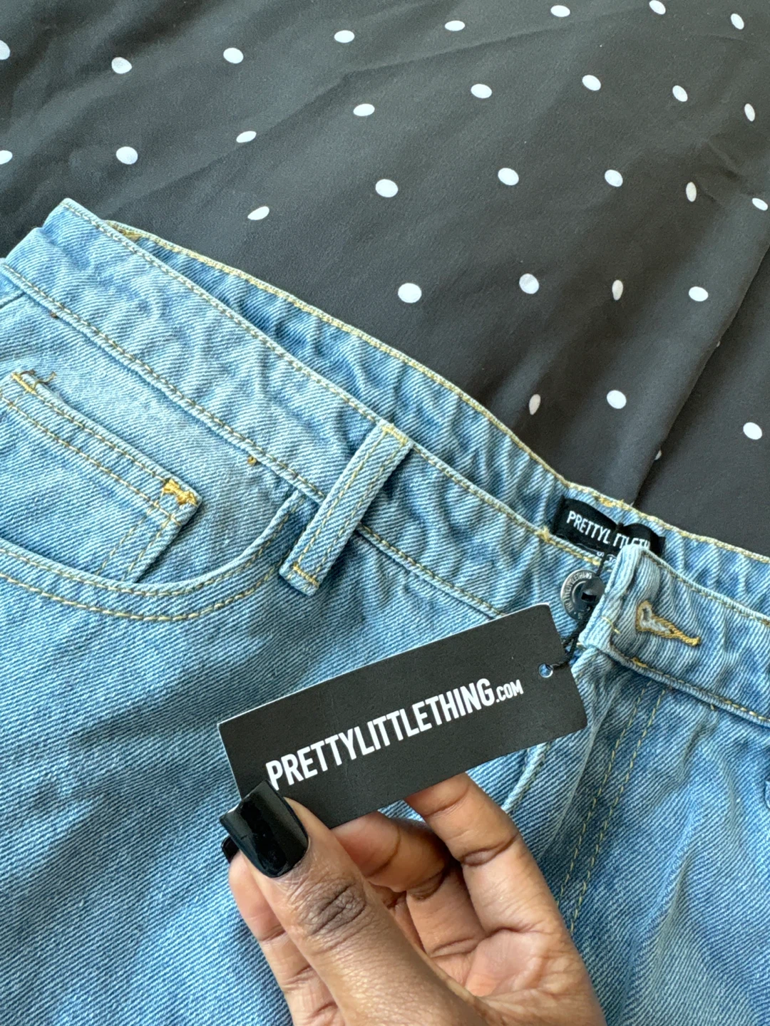 PrettyLittleThing Light Blue Wash Mid Rise Straight Leg Jeans - photo 2