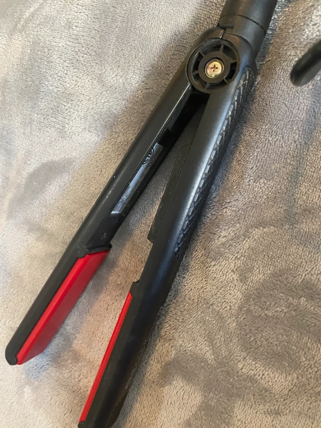 FHI Heat Technique G2 Professional Ceramic Styling Iron - photo 3
