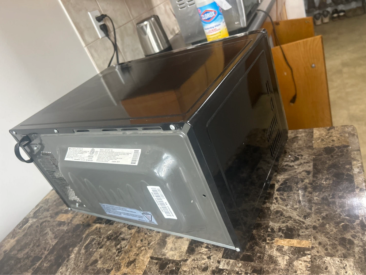 LG Microwave Oven - photo 4