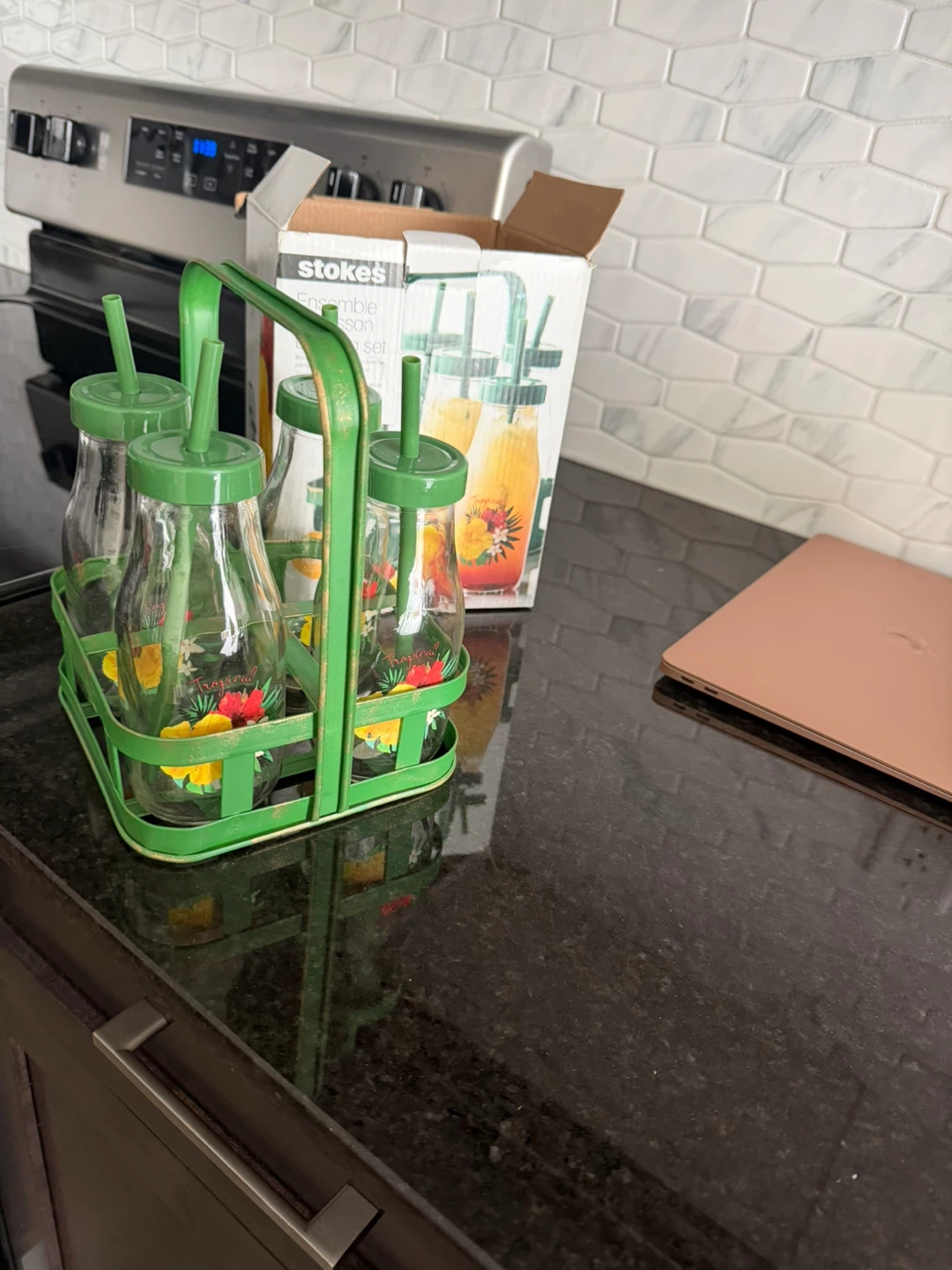 Mutilple kitchen items
