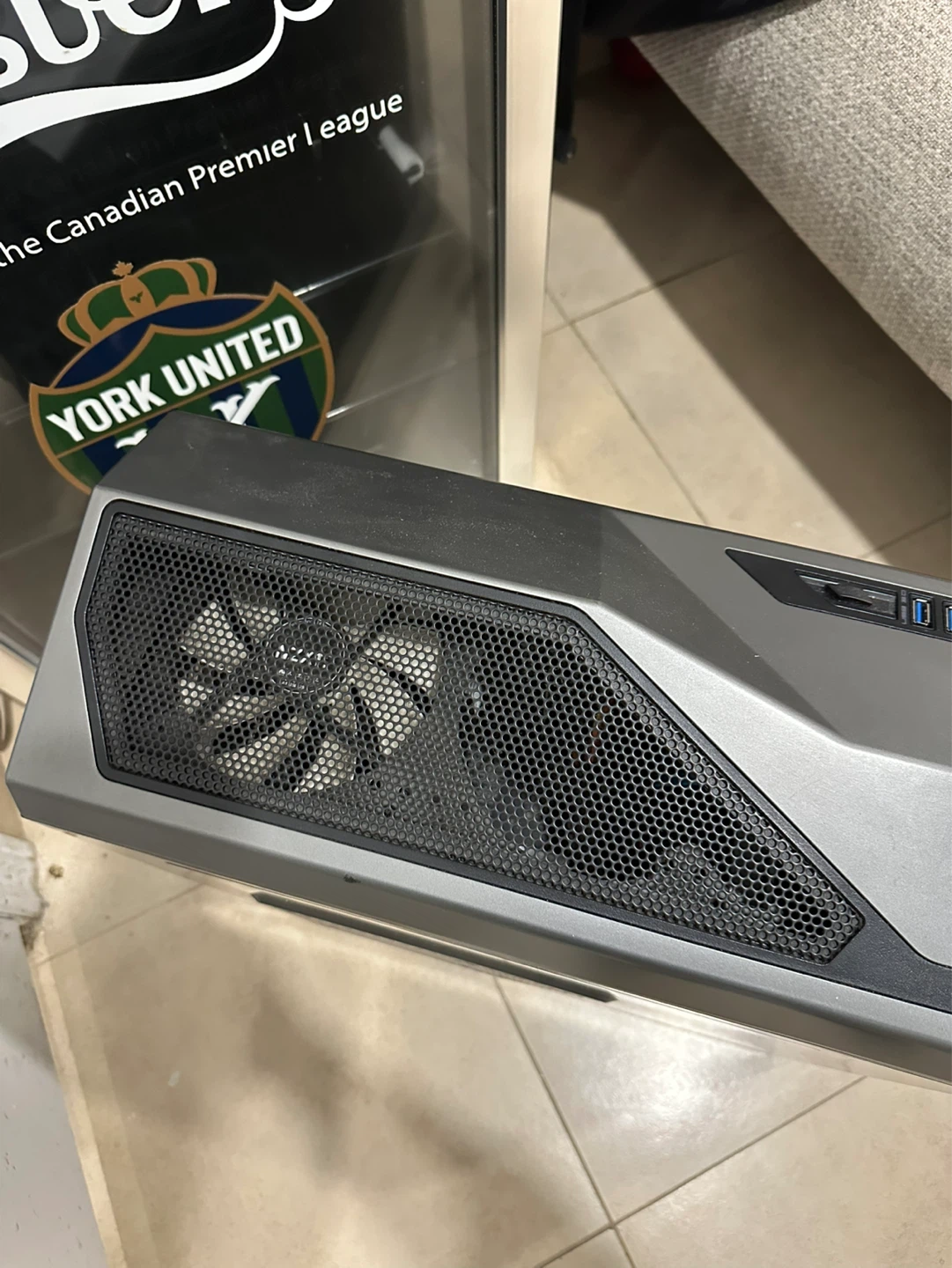 iBUYPOWER Gaming PC Computer Case Tower - photo 3