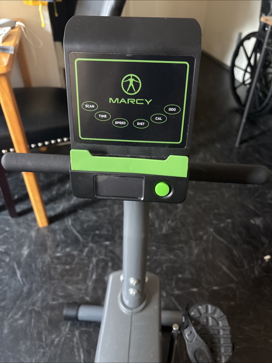 🌱 Marcy Recumbent Exercise Bike - photo 3