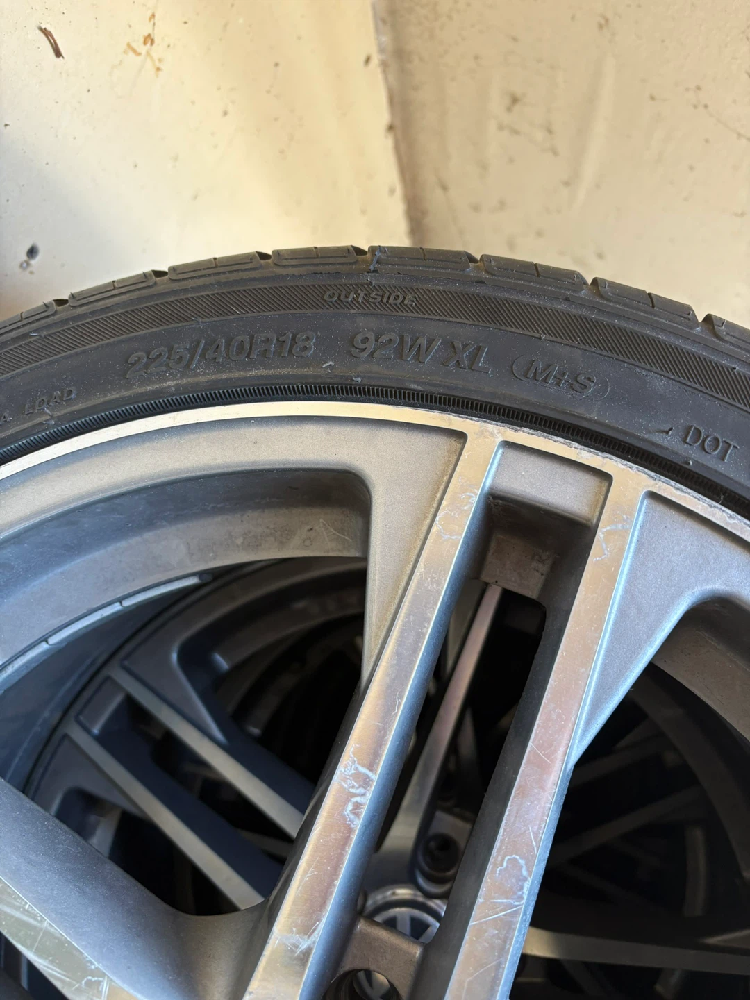 Volkswagen Alloy Wheels and Tires Set - photo 3