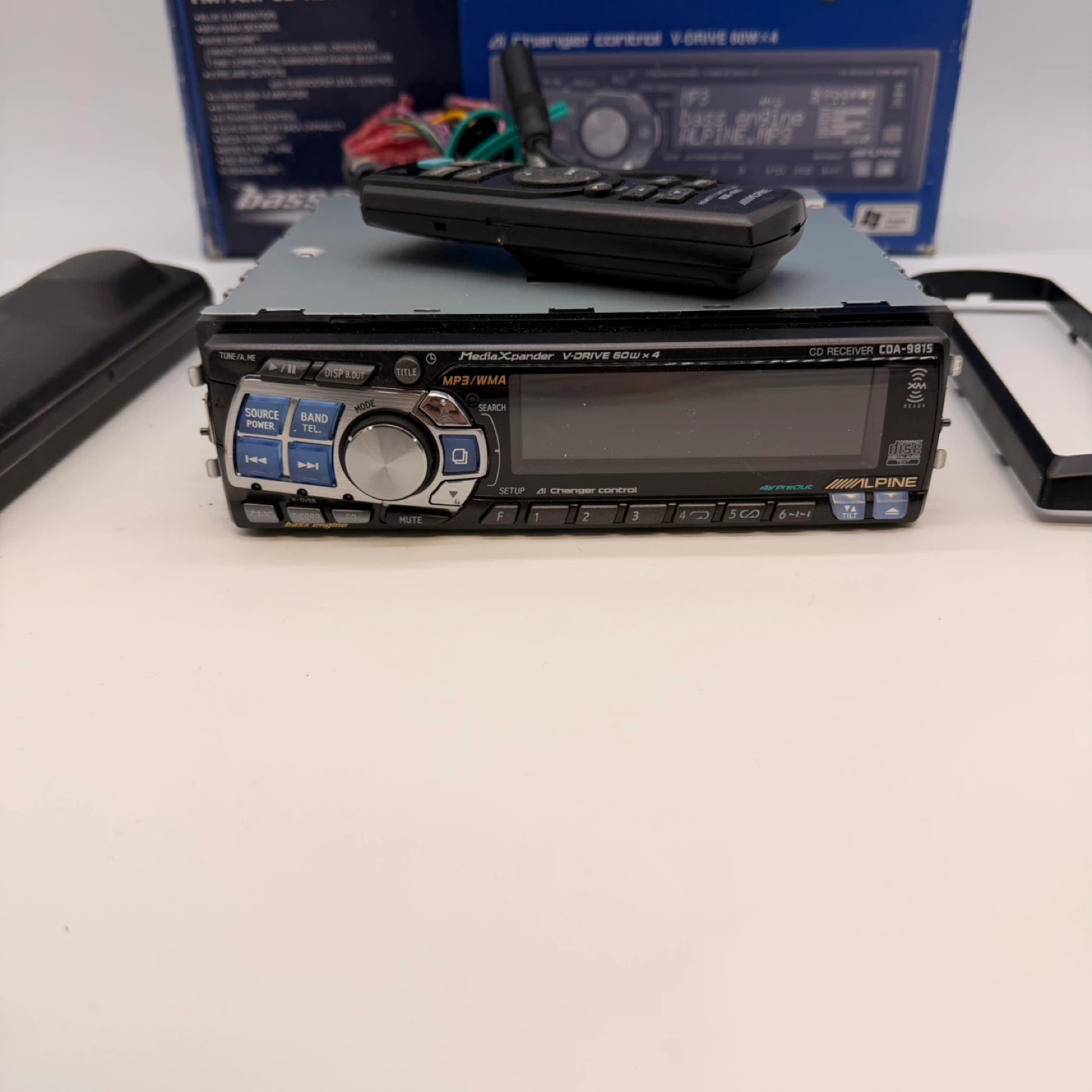 Alpine CDA-9815 Car Stereo CD Receiver w Remote Complete - photo 2