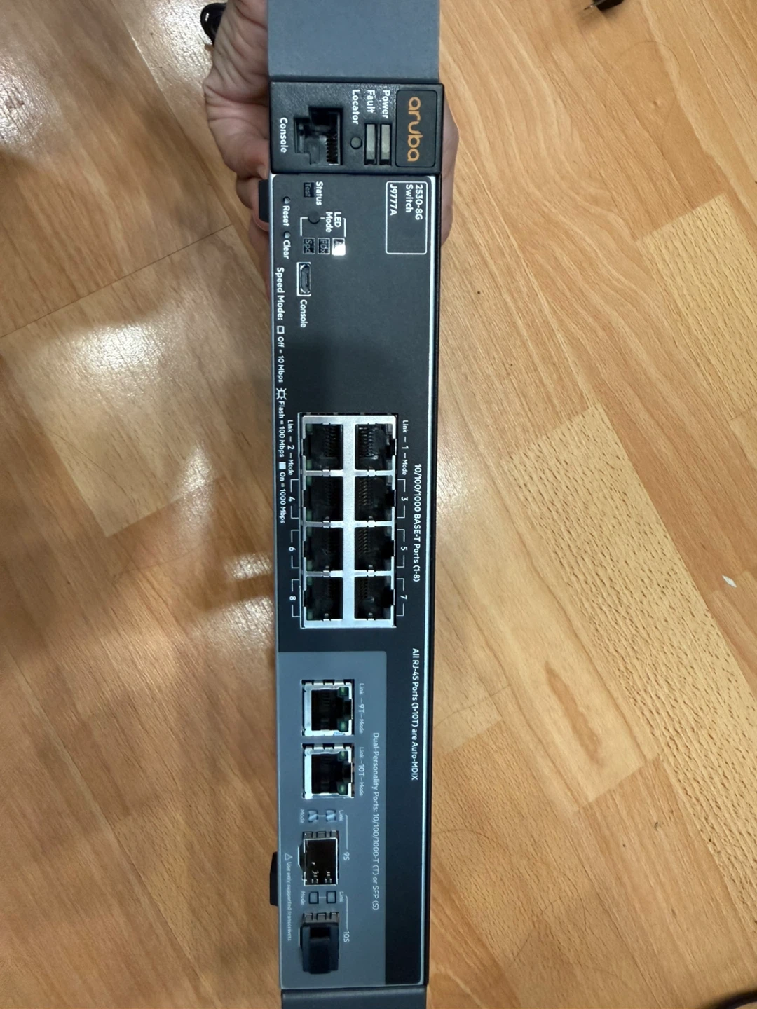 Aruba 2530-8G Switch J9777A - photo 4