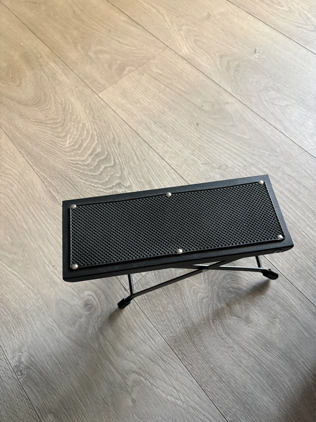 Black Metal Guitar Foot Rest - photo 2